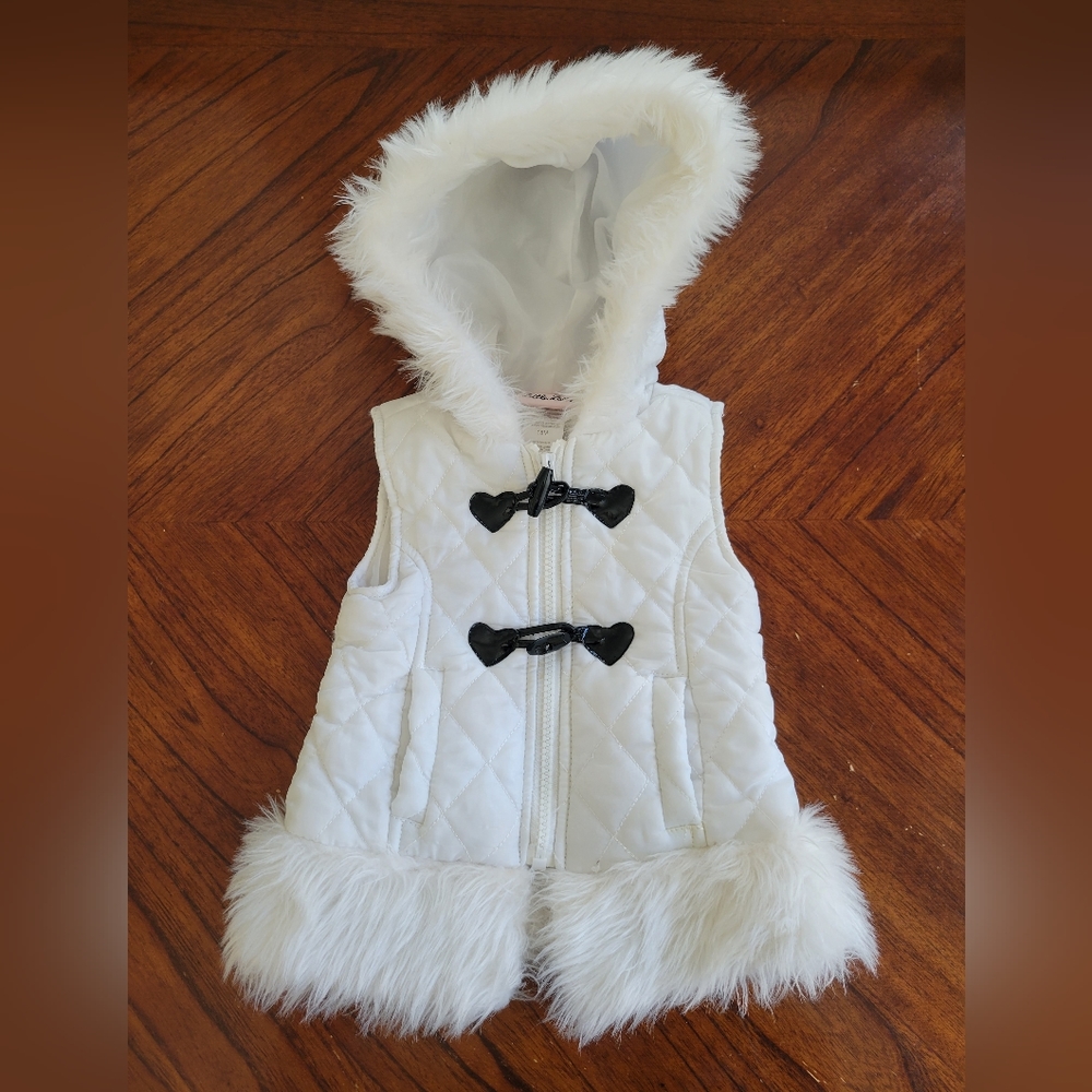 Quilted Vest Size 18 months White & Black Faux Fur